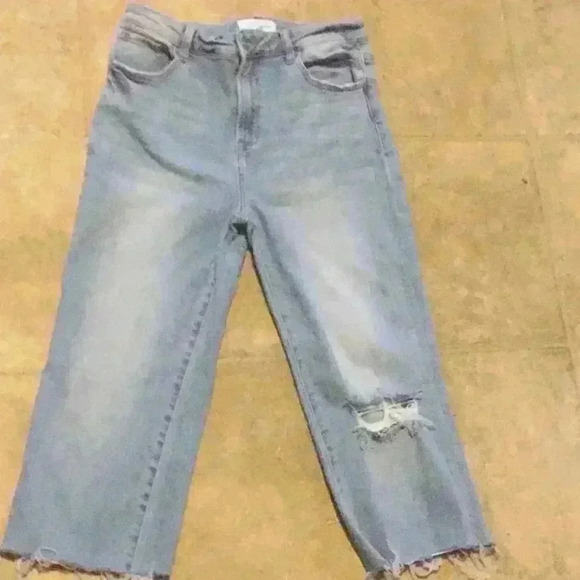 Risen Light Wash High Rise Crop Jeans Size 13/31 - Picture 1 of 5